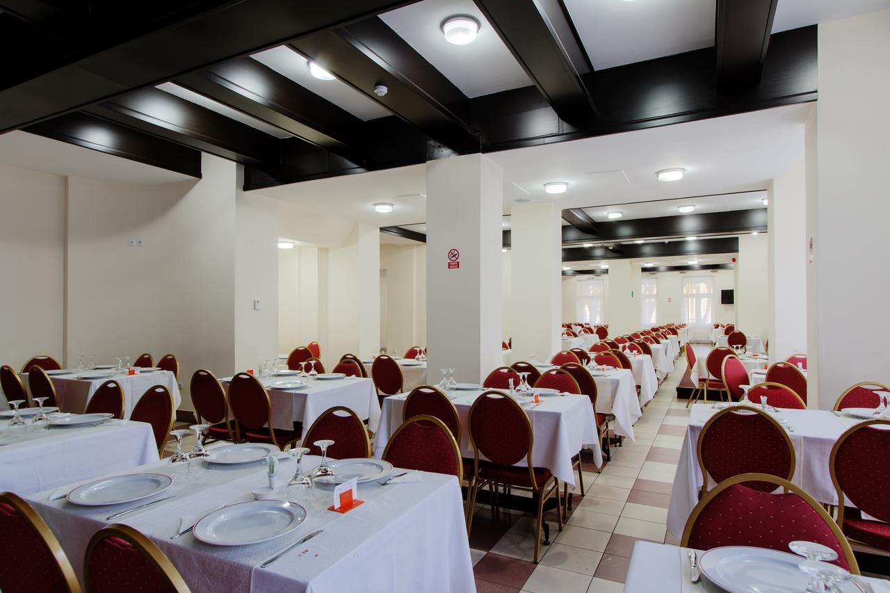 Hotel Central Calimanesti Exterior photo